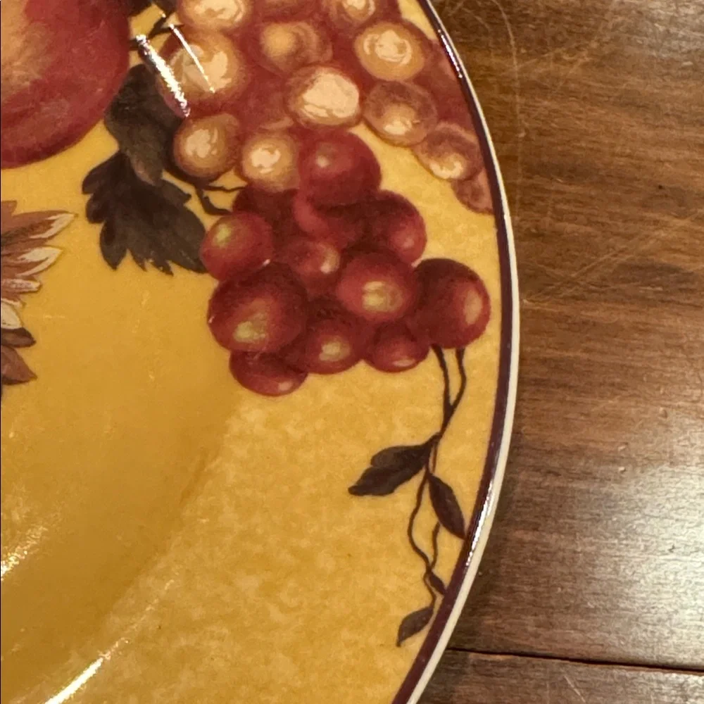 NWT Waverly FIRENZE Dinner Plate 10 1/2” Fruit Grapes Apples Plums Tan Poland